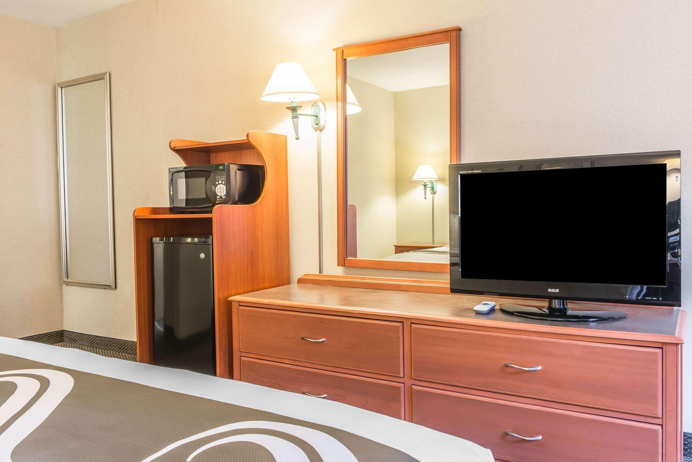 Quality Inn Hermitage Ngoại thất bức ảnh