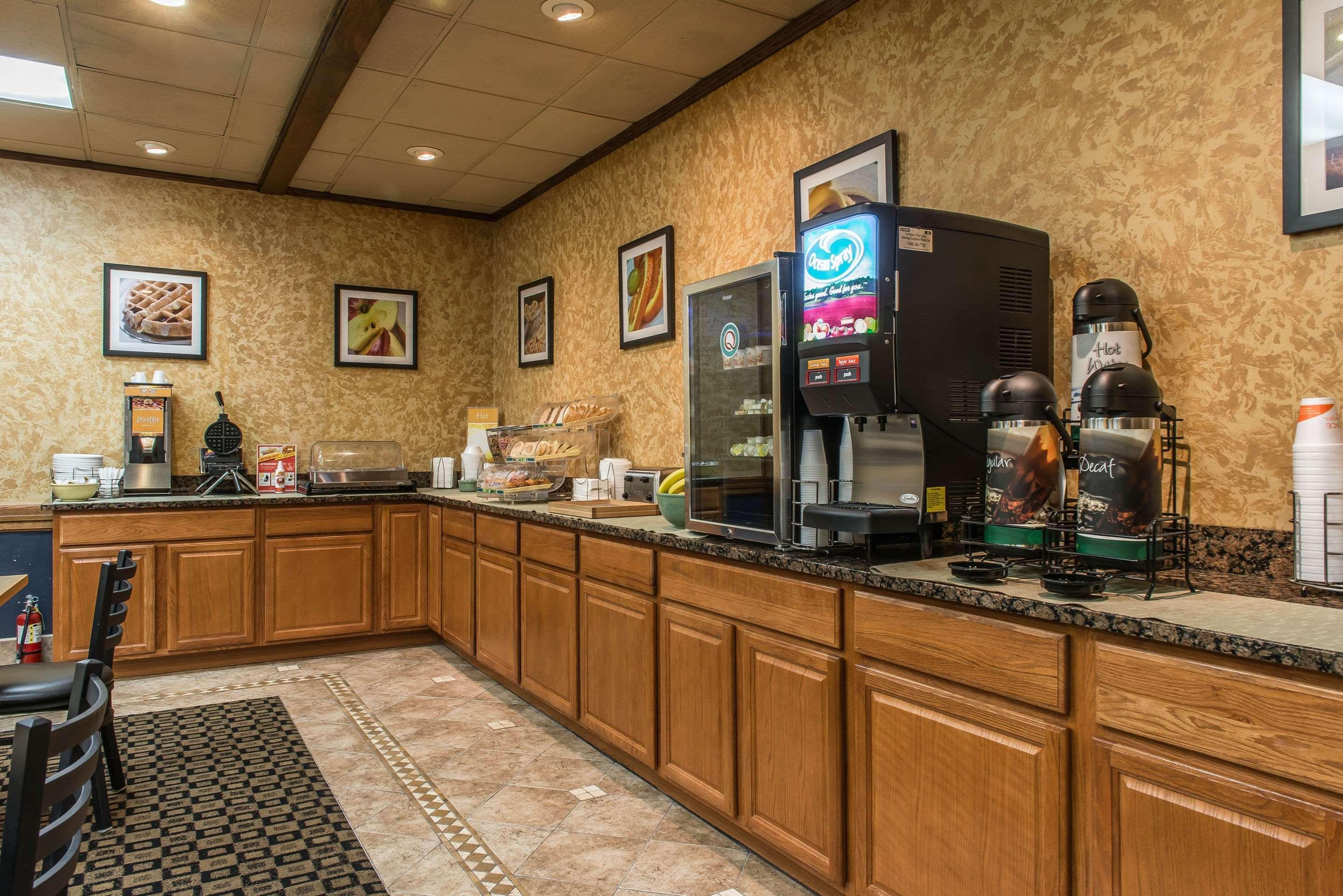 Quality Inn Hermitage Ngoại thất bức ảnh