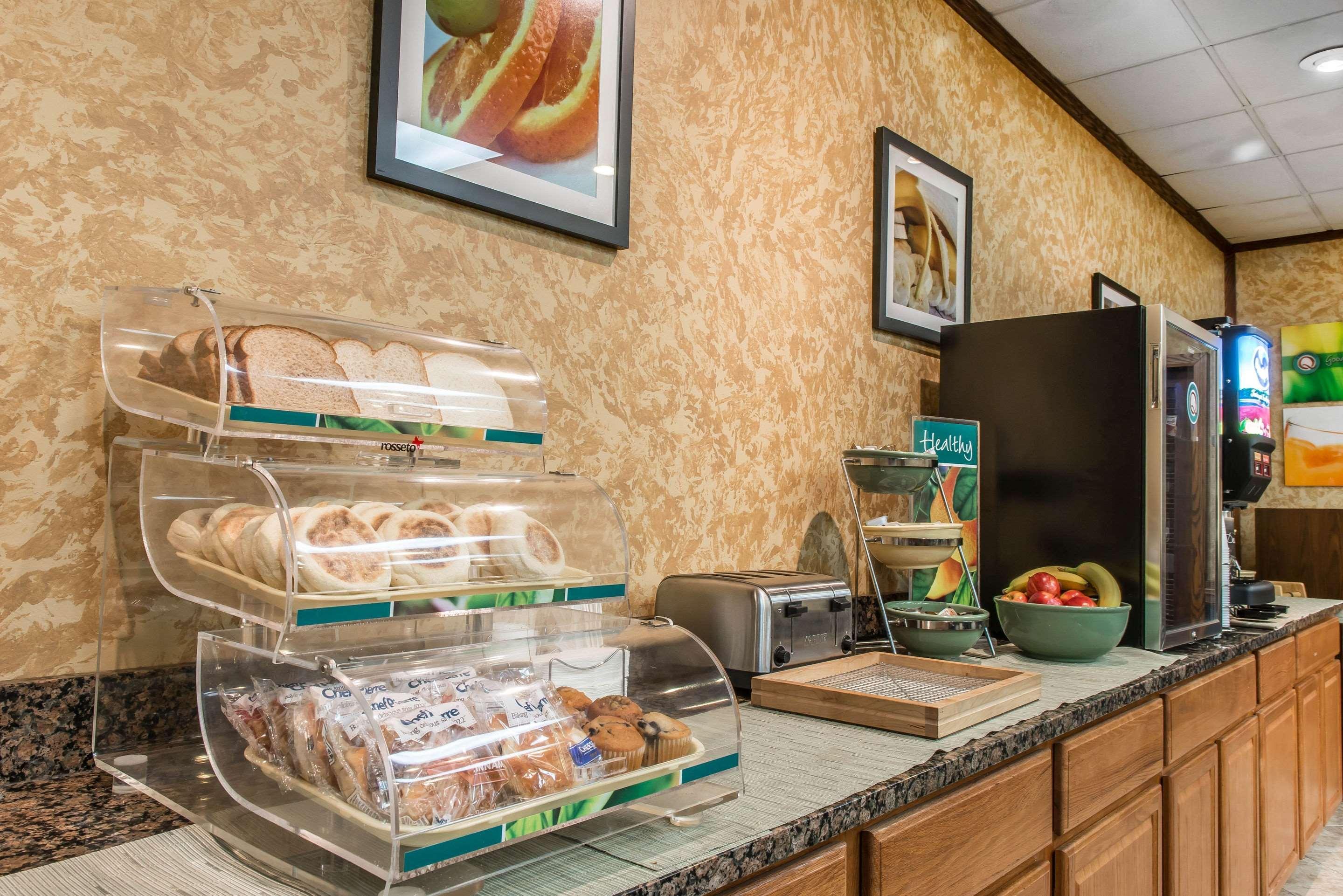 Quality Inn Hermitage Ngoại thất bức ảnh